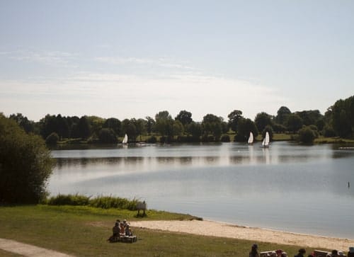 Le lac de la Dathee - Gites Maisons de Familles